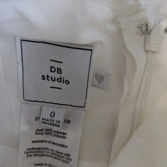 Wedding Dress Size 0 - Picture 2 of 5